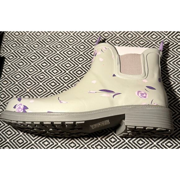 Gray Rubber & Purple JBU by JAMBU Chelsea Floral Pull On Ankle Rain Boots 8.5 M - Picture 10 of 13